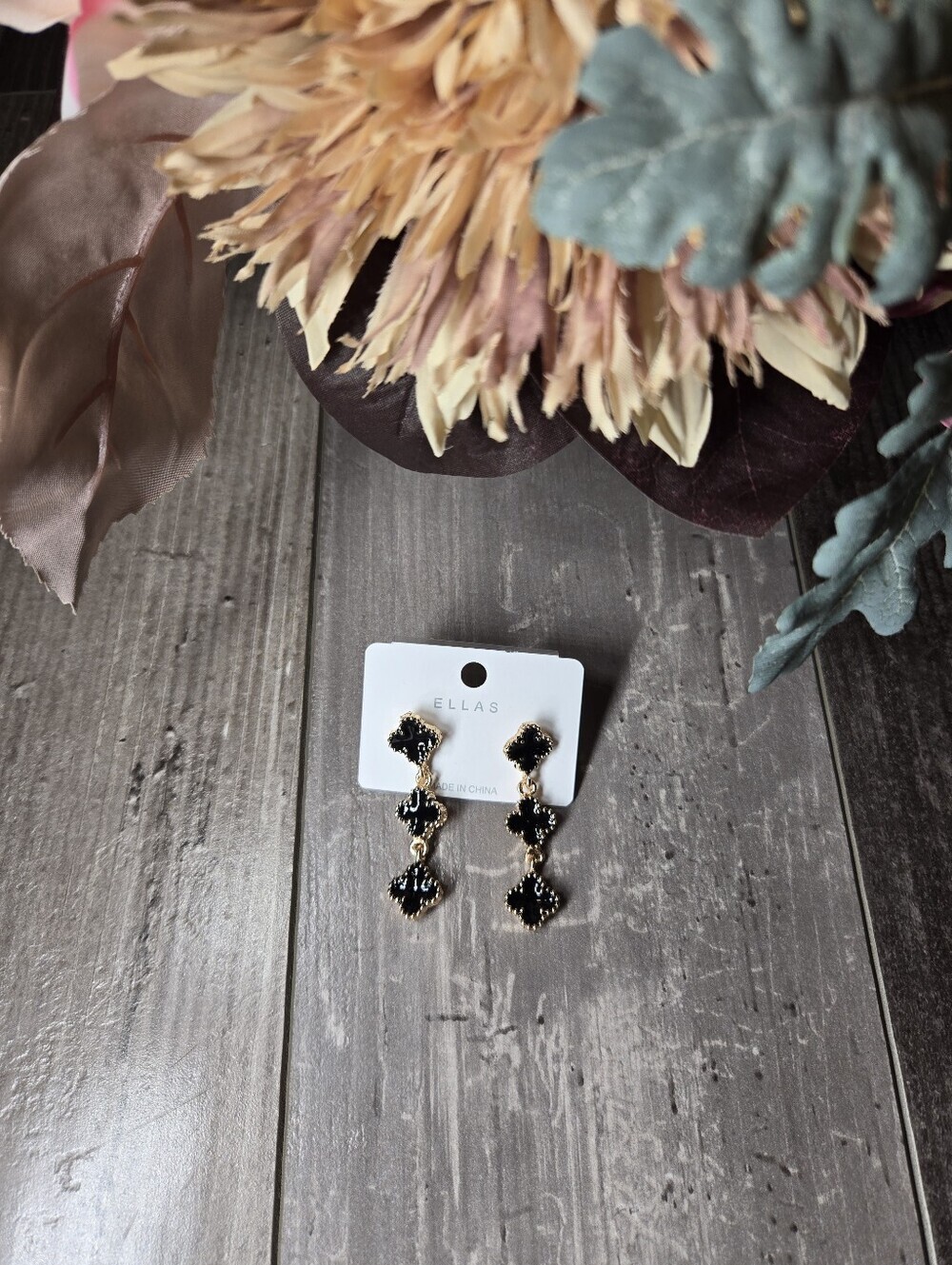 NWT ELLAS Black and Gold Clover Drop Earrings - Picture 16 of 16